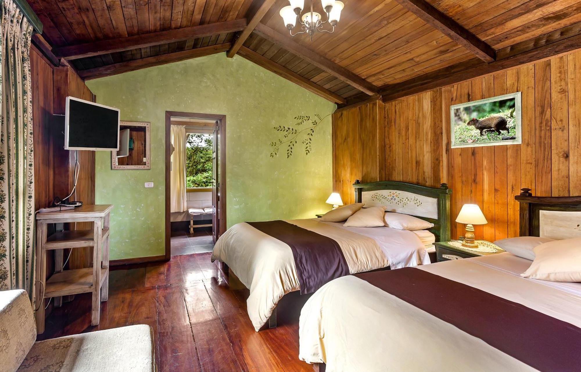 Sachatamia Lodge Mindo Bagian luar foto
