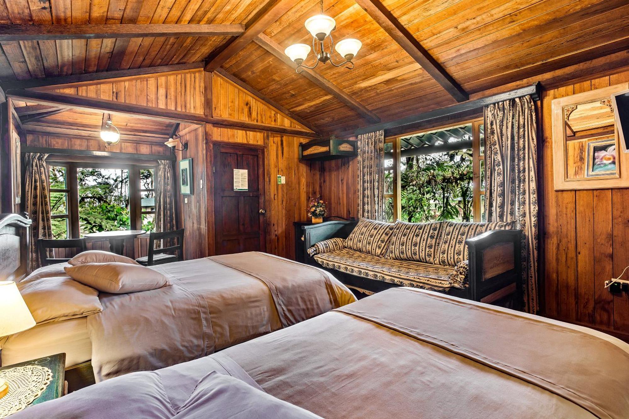 Sachatamia Lodge Mindo Bagian luar foto