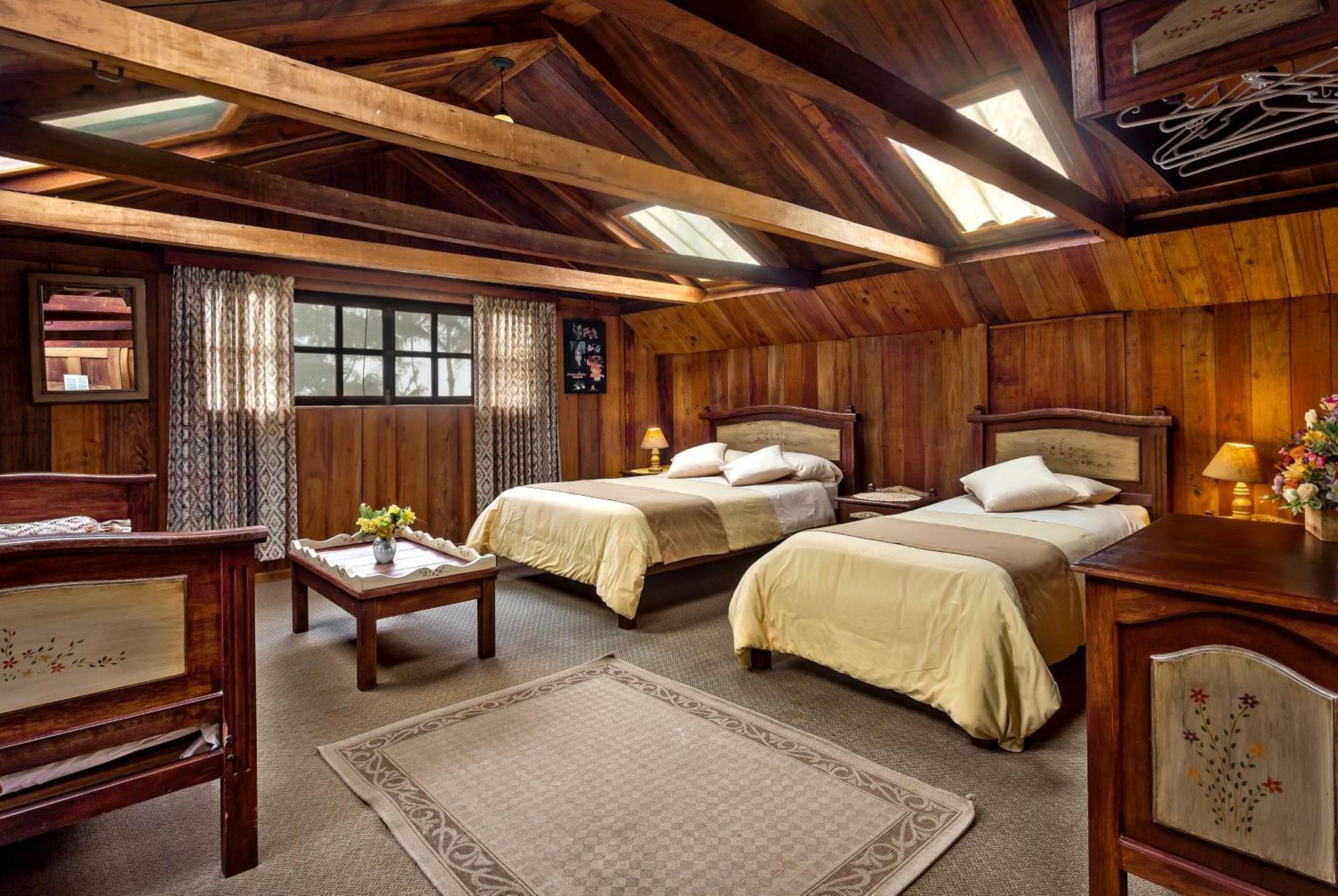 Sachatamia Lodge Mindo Bagian luar foto